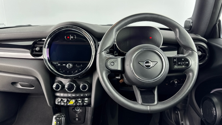 MINI Hatchback 135kW Cooper S Level 3 33kWh 3dr Auto Electric Hatchback